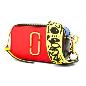 The Marc Jacobs Signature Strap